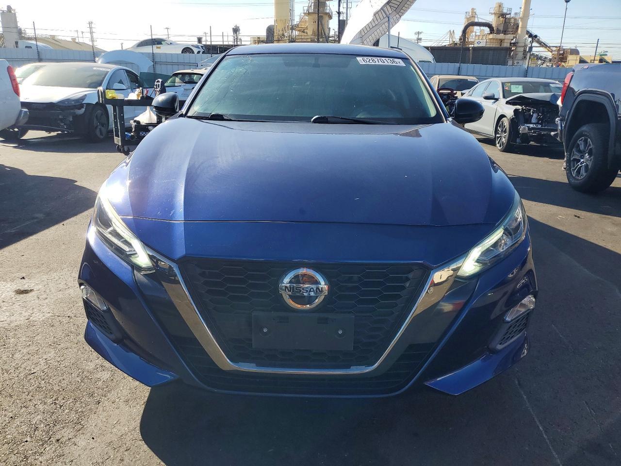 2019 Nissan Altima Sr - zdjęcie 5
