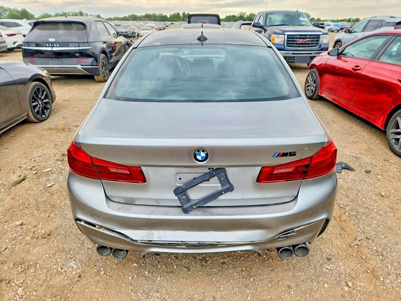 2018 BMW M5 - zdjęcie 6
