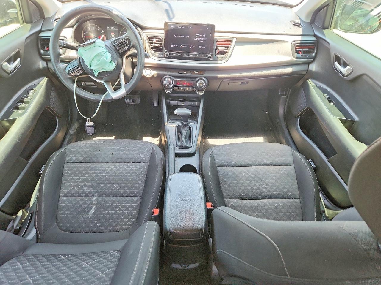 2022 Kia Rio S - zdjęcie 8