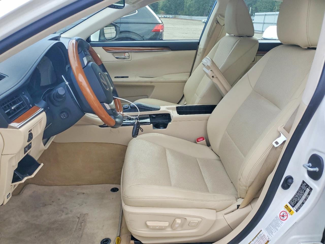 2015 Lexus Es 300H - zdjęcie 7