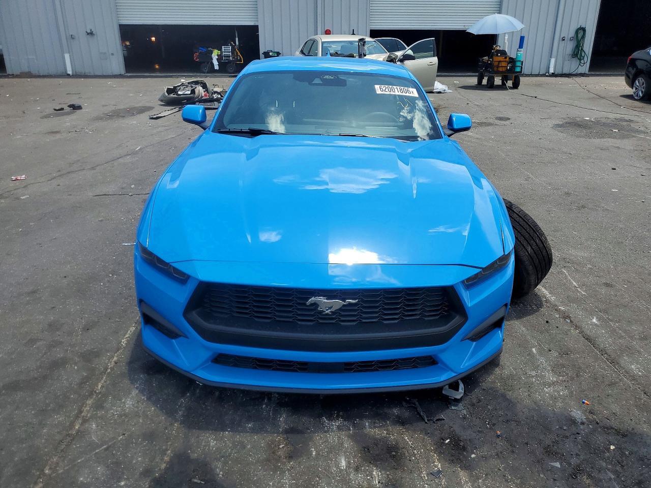2026 Ford Mustang - zdjęcie 5