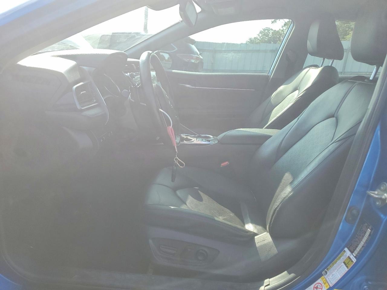 2019 Toyota Camry Xse - zdjęcie 7