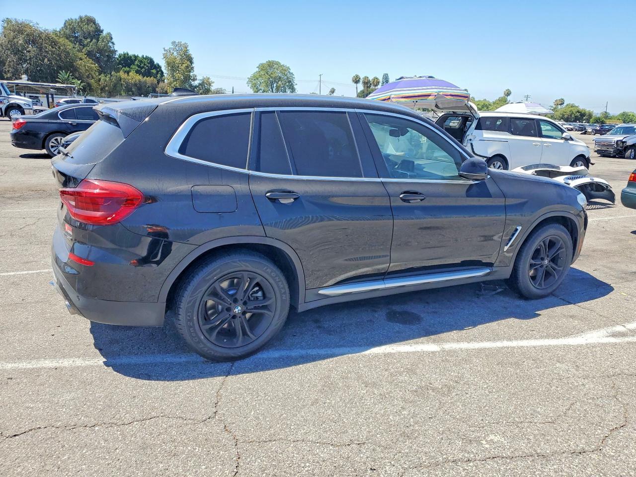 2019 BMW X3 Sdrive30I - zdjęcie 3