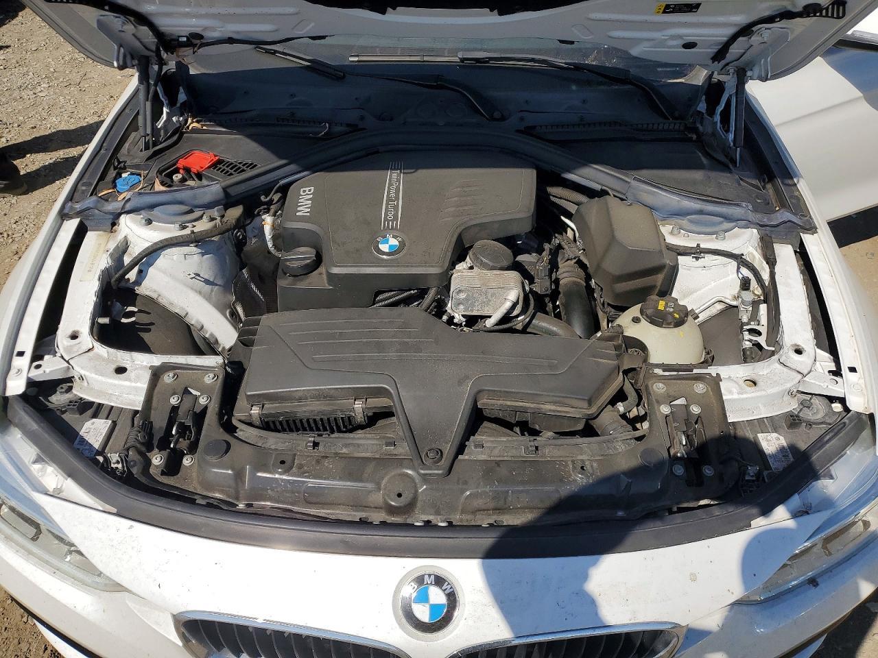 2018 BMW Seria 3 320i - zdjęcie 11