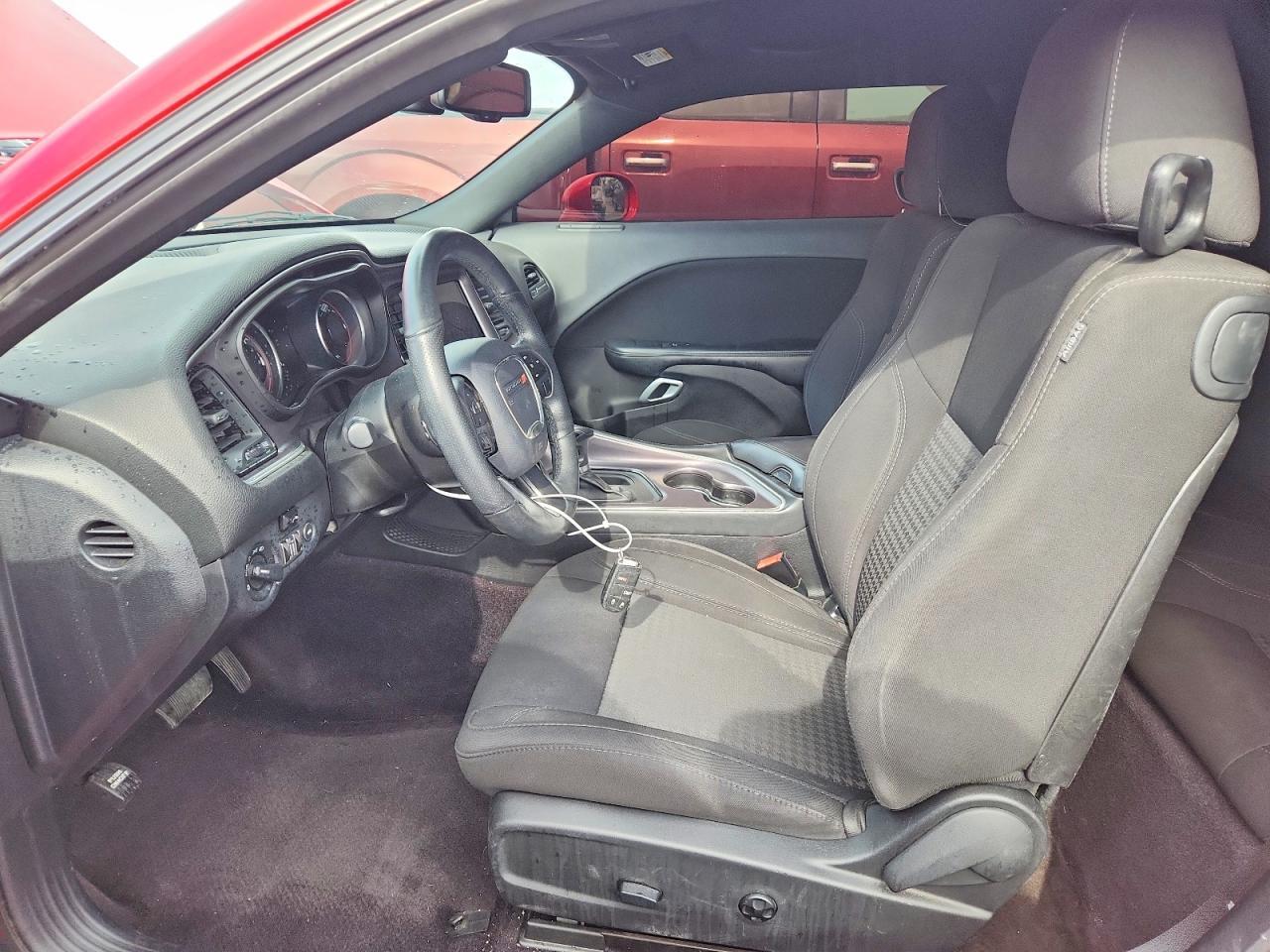 2017 Dodge Challenger Sxt - zdjęcie 7