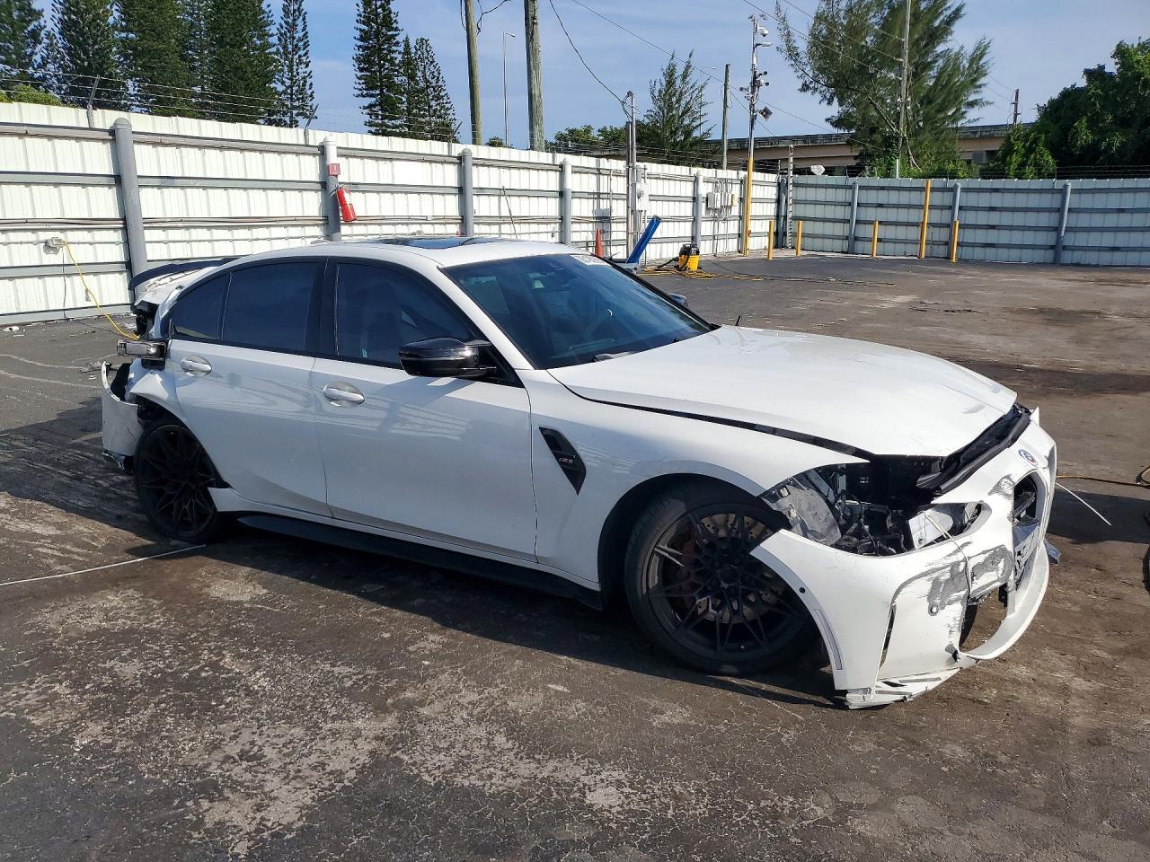 2021 BMW M3 - zdjęcie 4
