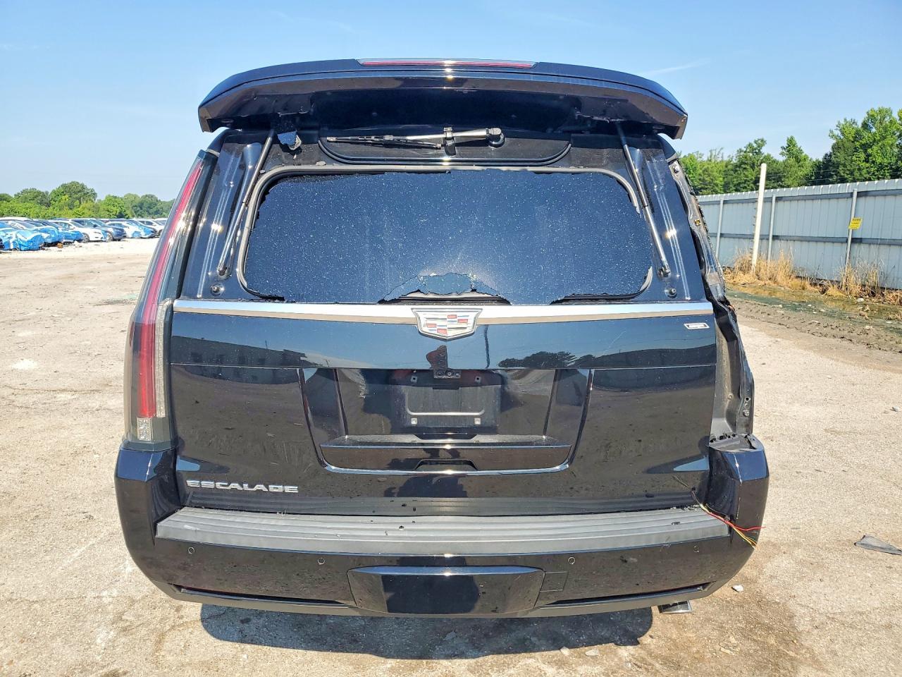 2017 Cadillac Escalade Luxury - zdjęcie 6