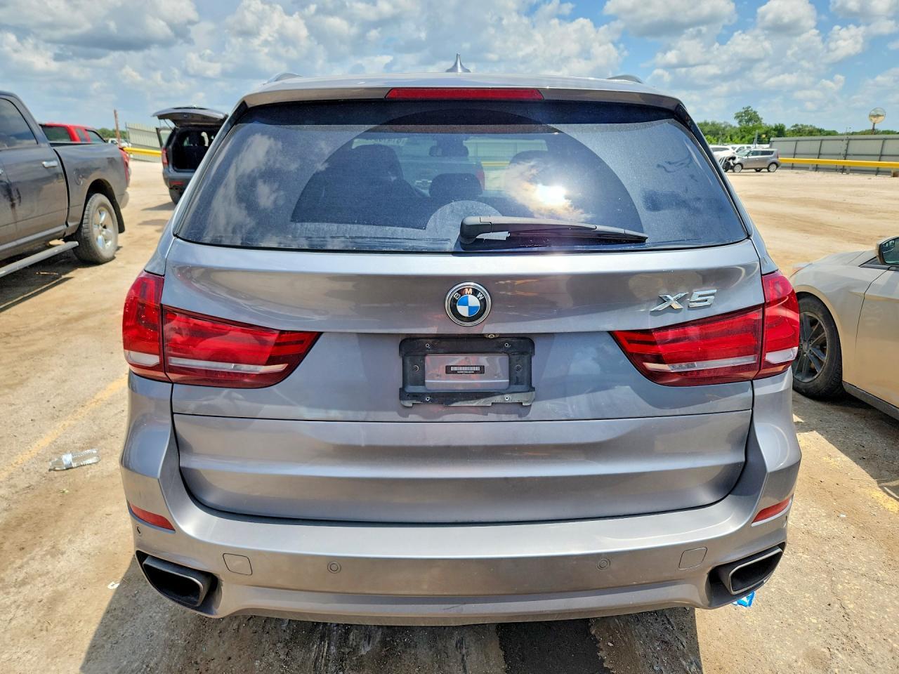 2016 BMW X5 xDrive50I - zdjęcie 6