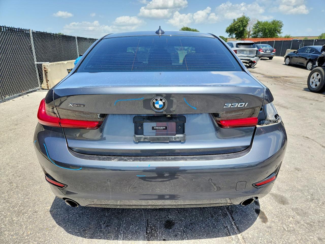 2019 BMW Seria 3 330i - zdjęcie 6