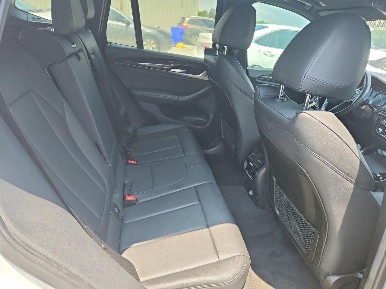 2019 BMW X3 Sdrive30I - zdjęcie 11