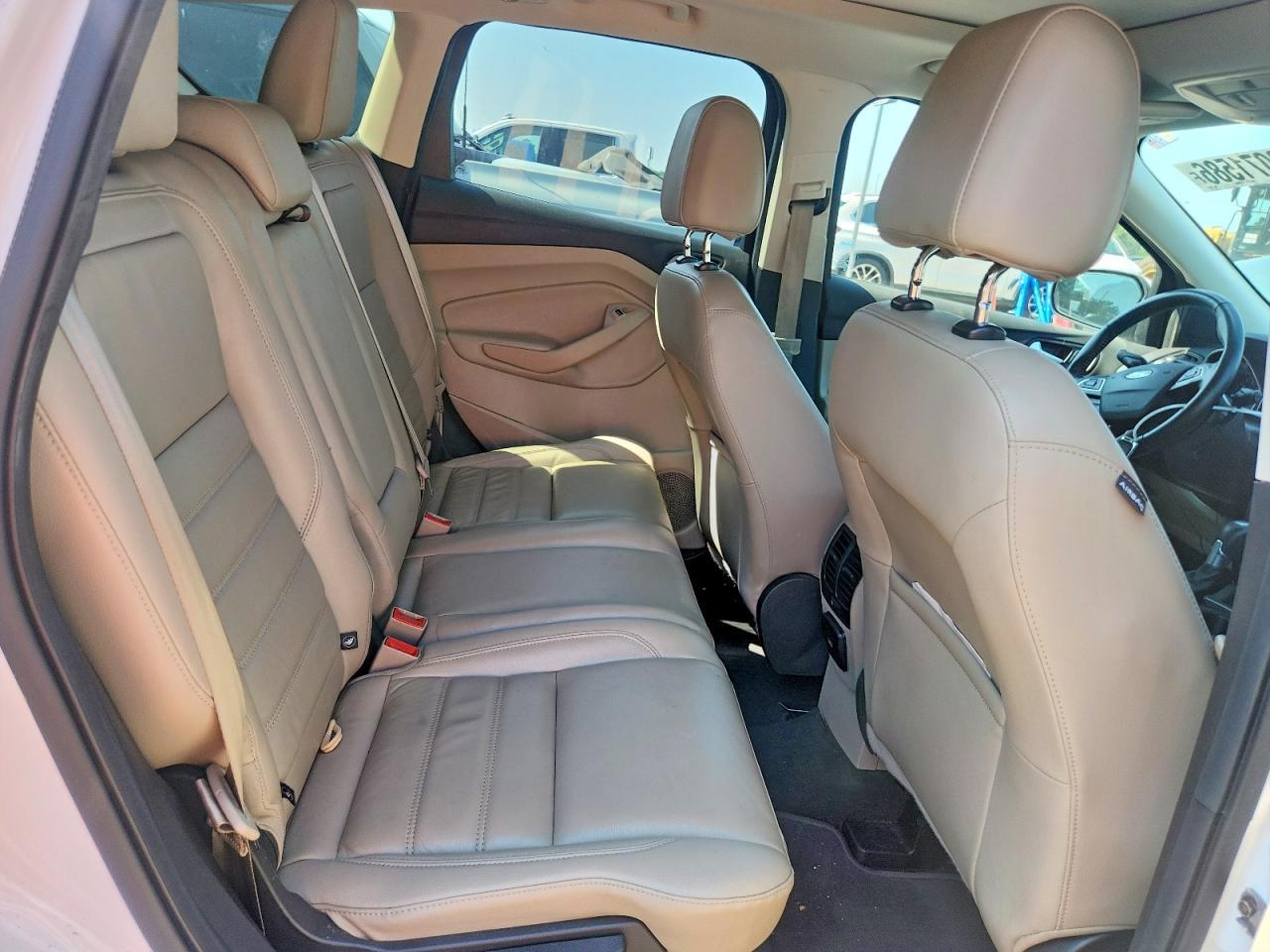 2017 Ford Escape Titanium - zdjęcie 10