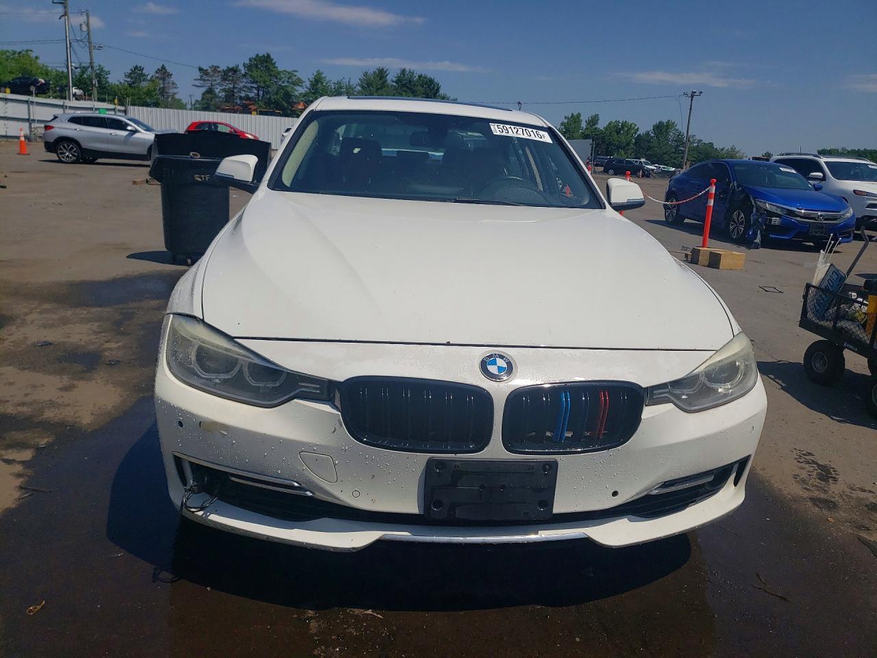 2013 BMW 328 Xi - zdjęcie 5