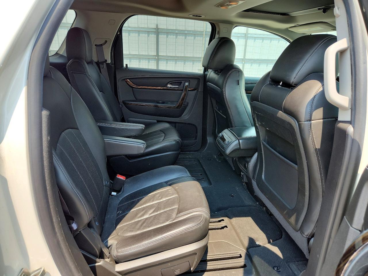 2014 GMC Acadia Denali - zdjęcie 10