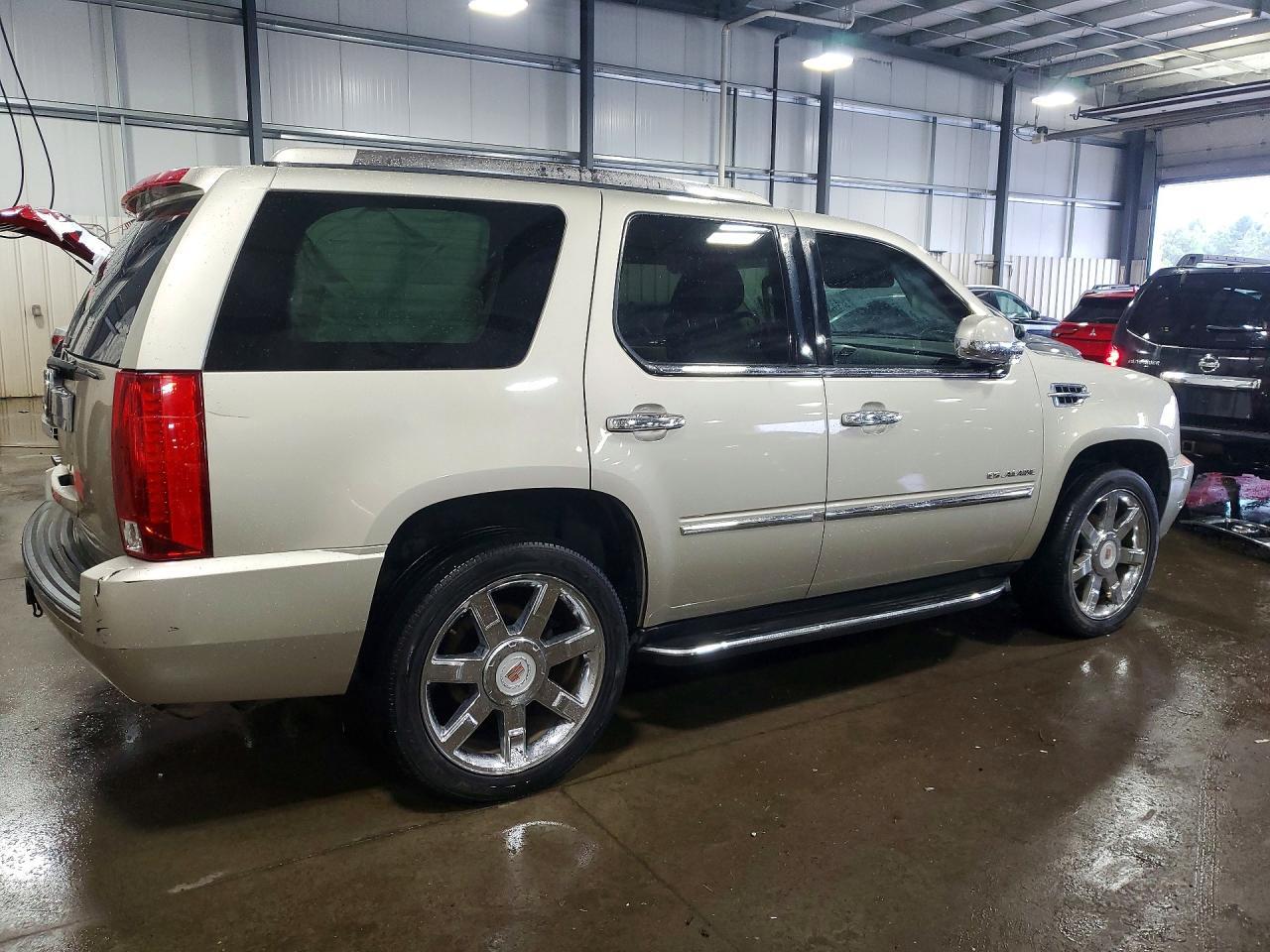 2013 Cadillac Escalade Luxury - zdjęcie 3