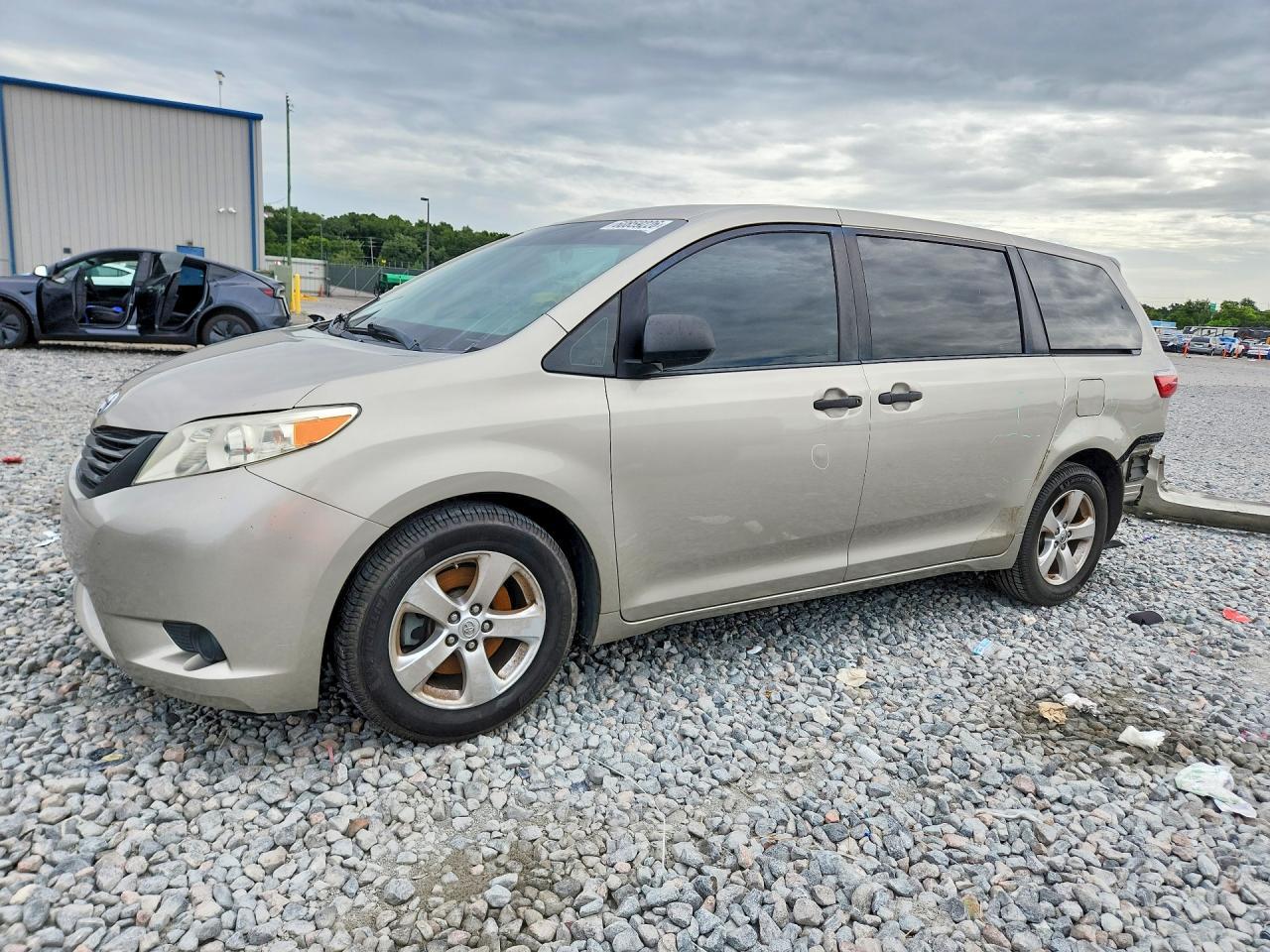 2016 Toyota Sienna L 7-Passenger - zdjęcie główne