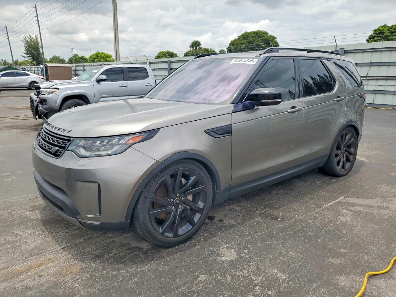 2018 Land Rover Discovery Hse Luxury - zdjęcie główne