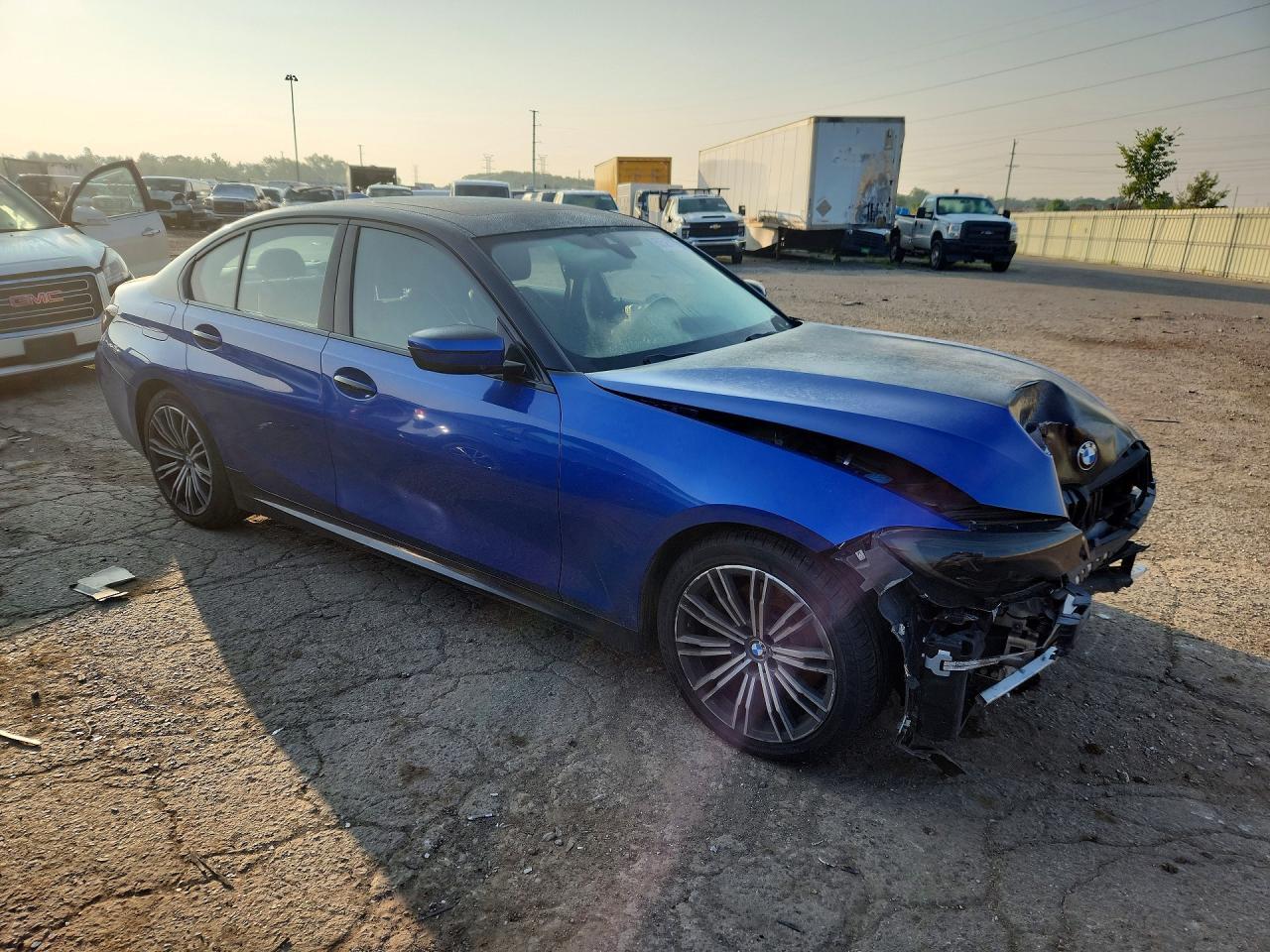 2019 BMW Seria 3 330i - zdjęcie 4