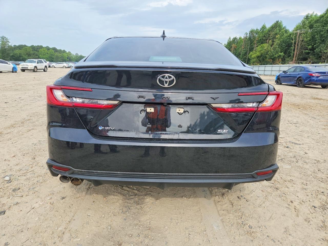 2025 Toyota Camry Se - zdjęcie 6