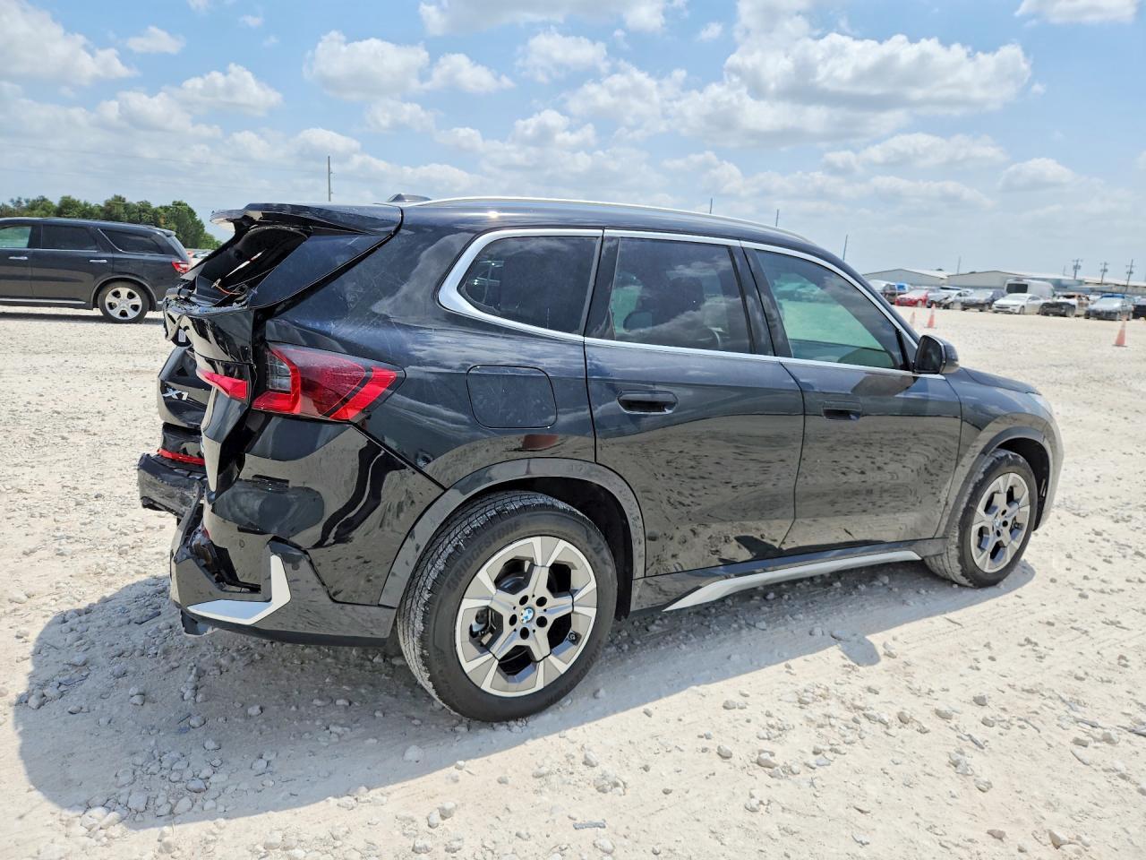 2026 BMW X1 xDrive28I - zdjęcie 3