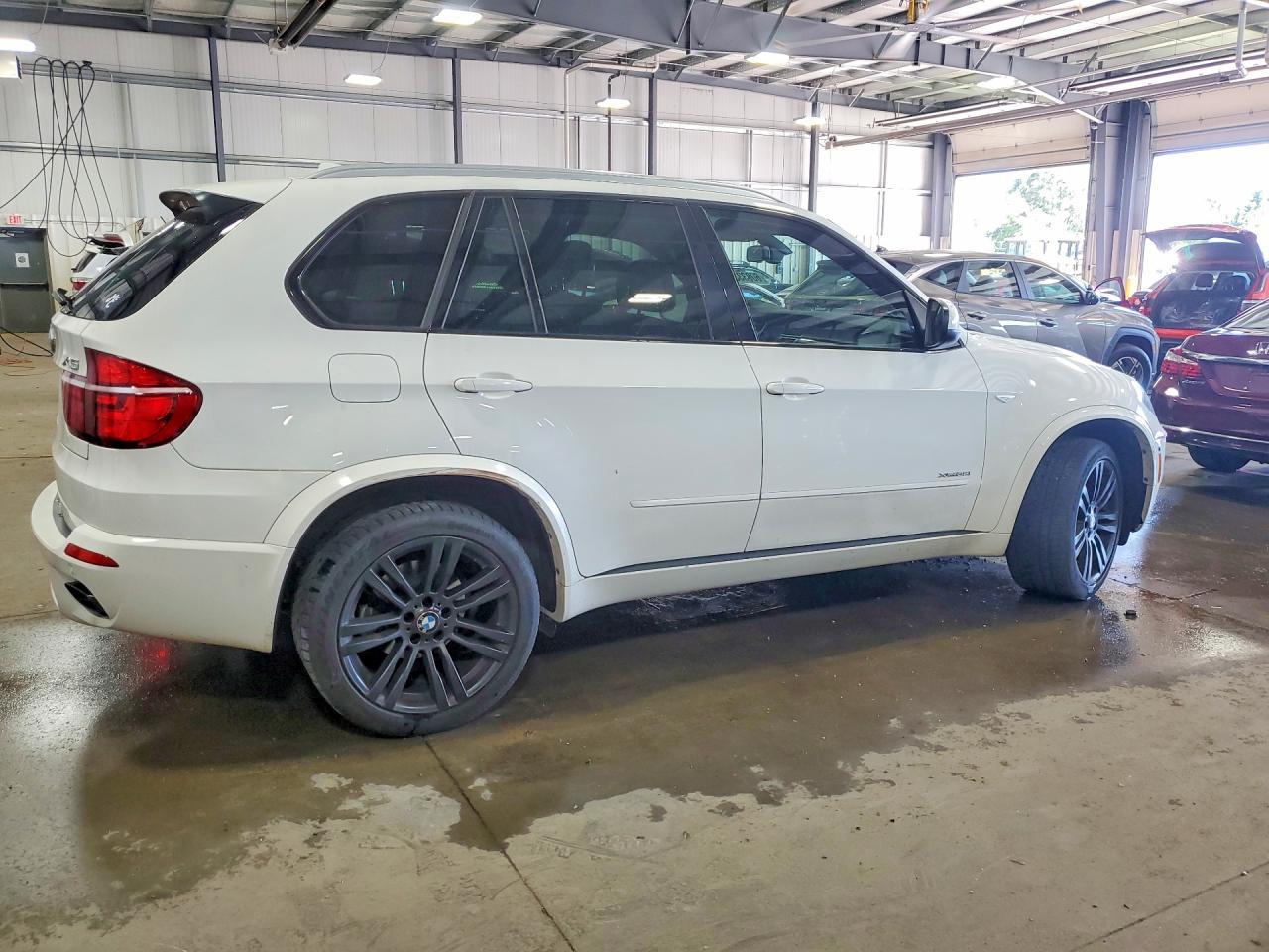 2013 BMW X5 xDrive35I - zdjęcie 3
