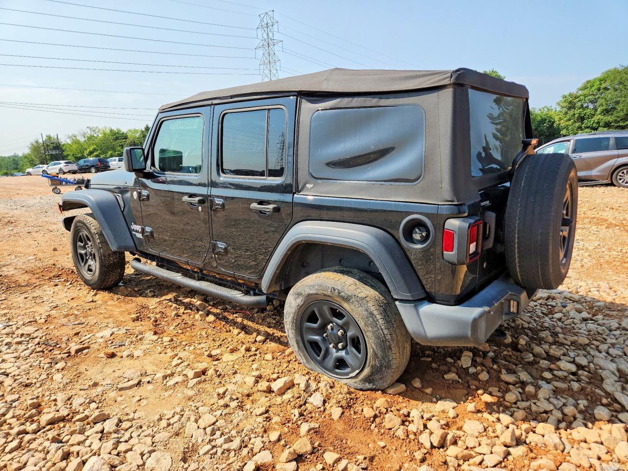 2019 Jeep Wrangler Unlimited Sport - zdjęcie 2