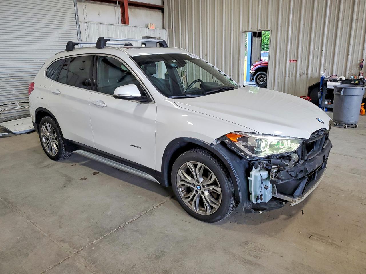 2016 BMW X1 xDrive28I - zdjęcie 4