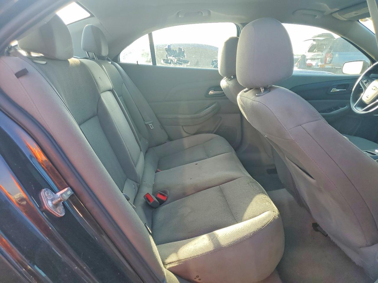 2015 Chevrolet Malibu Ls - zdjęcie 10