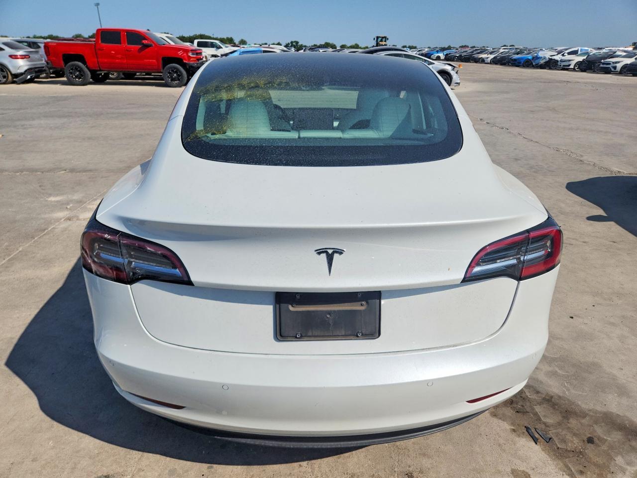 2021 Tesla Model 3 - zdjęcie 6
