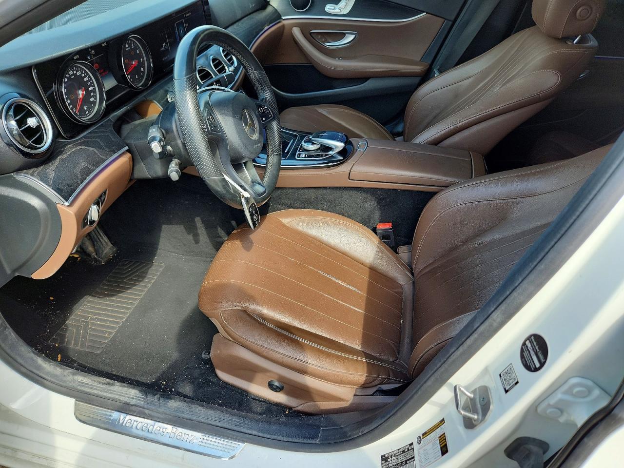 2017 Mercedes-Benz E 300 4Matic - zdjęcie 7