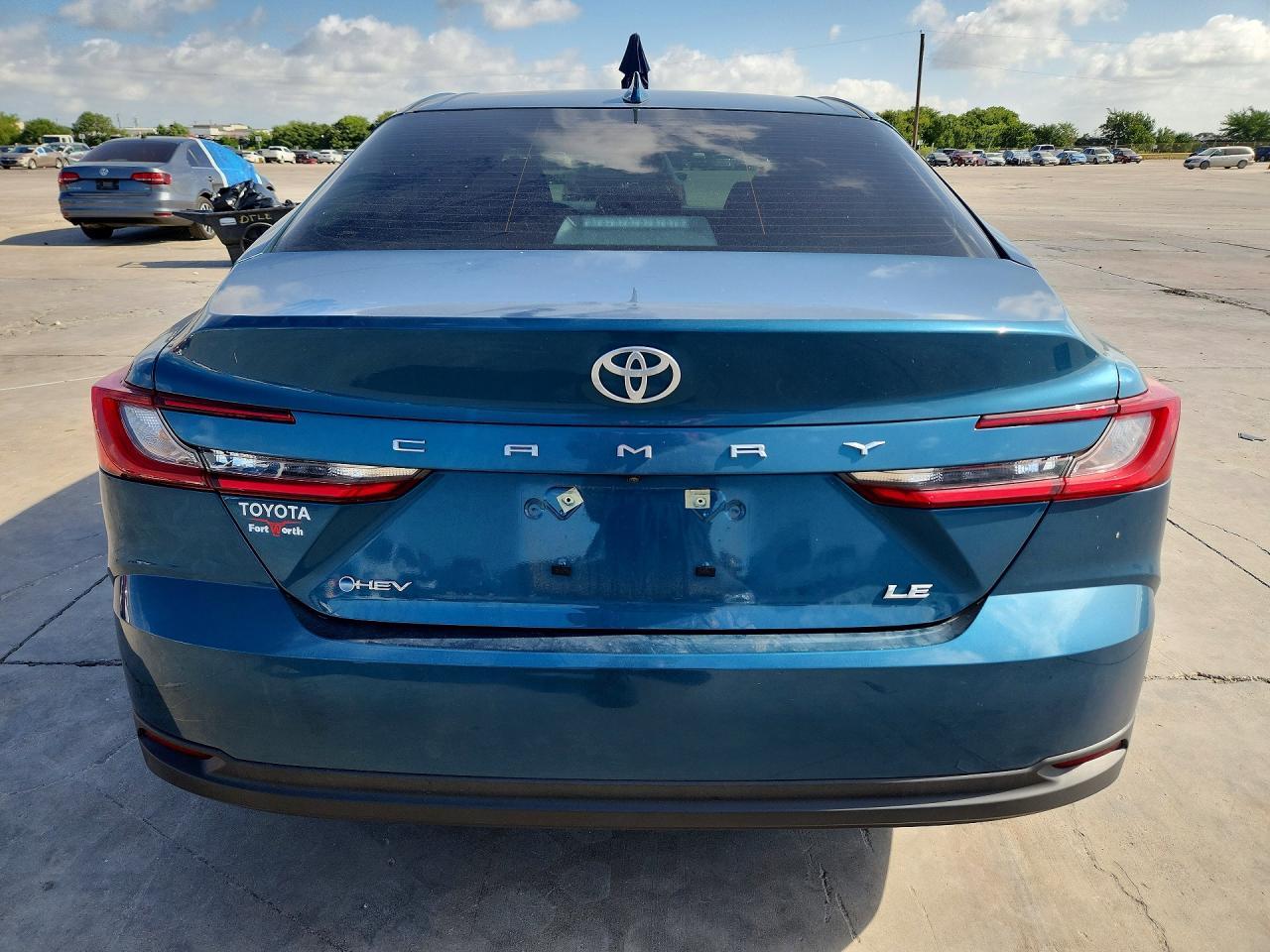 2025 Toyota Camry Le - zdjęcie 6