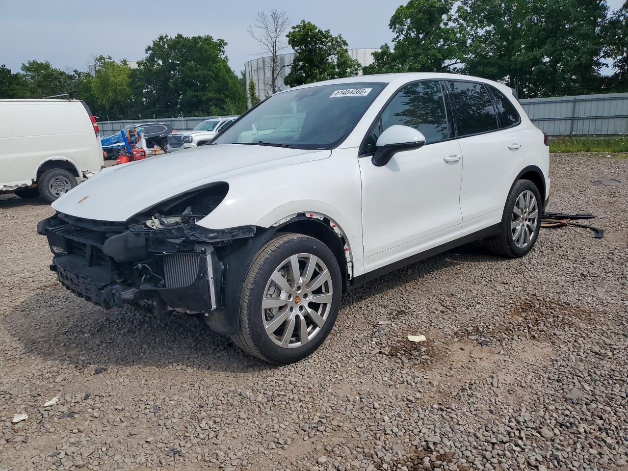 2018 Porsche Cayenne S - zdjęcie główne