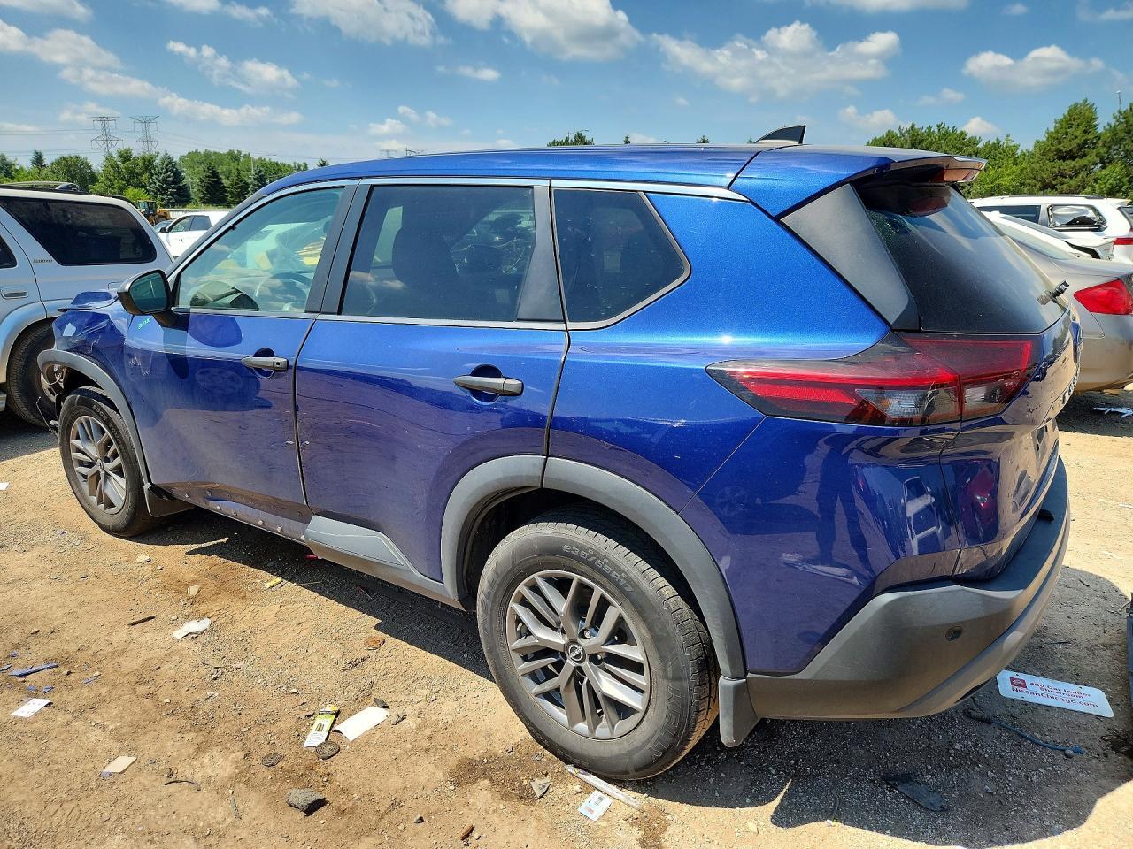 2022 Nissan Rogue S - zdjęcie 2