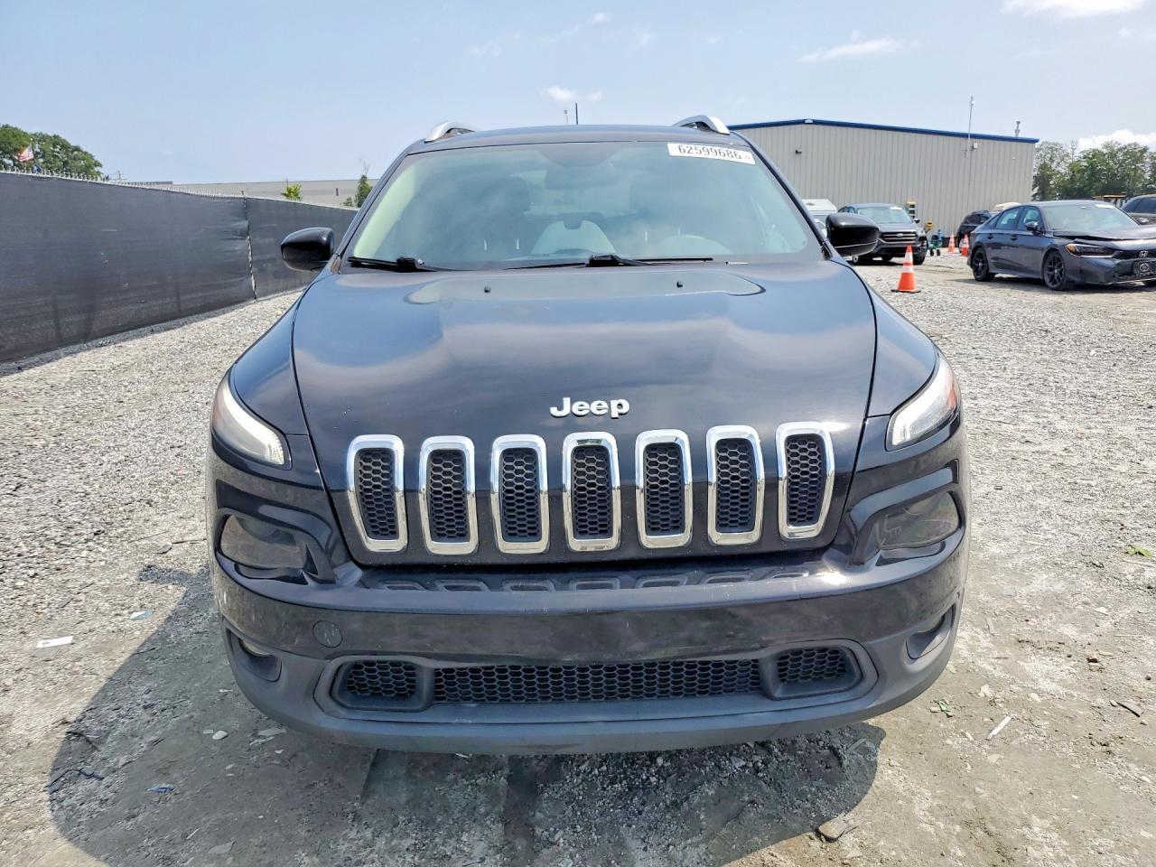 2017 Jeep Cherokee Latitude - zdjęcie 5