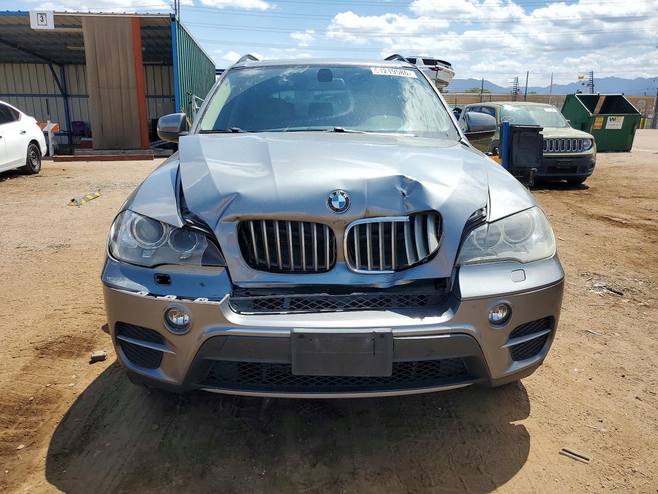 2013 BMW X5 xDrive35I - zdjęcie 5
