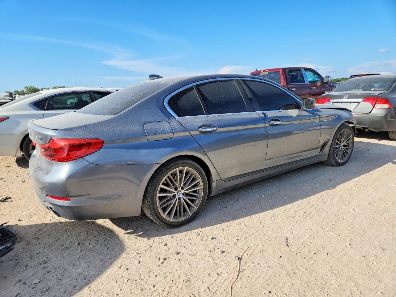 2018 BMW 530 I - zdjęcie 3