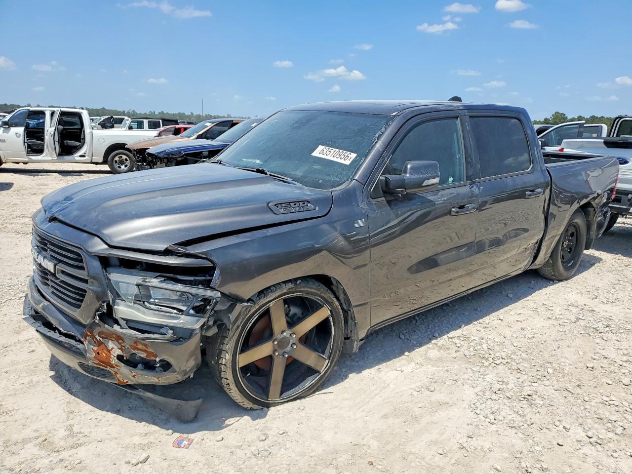 2020 Ram 1500 Big Horn - zdjęcie główne