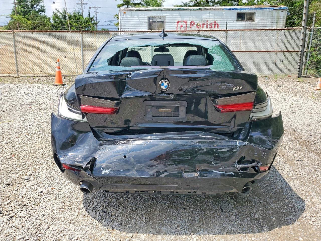 2020 BMW 330I - zdjęcie 6