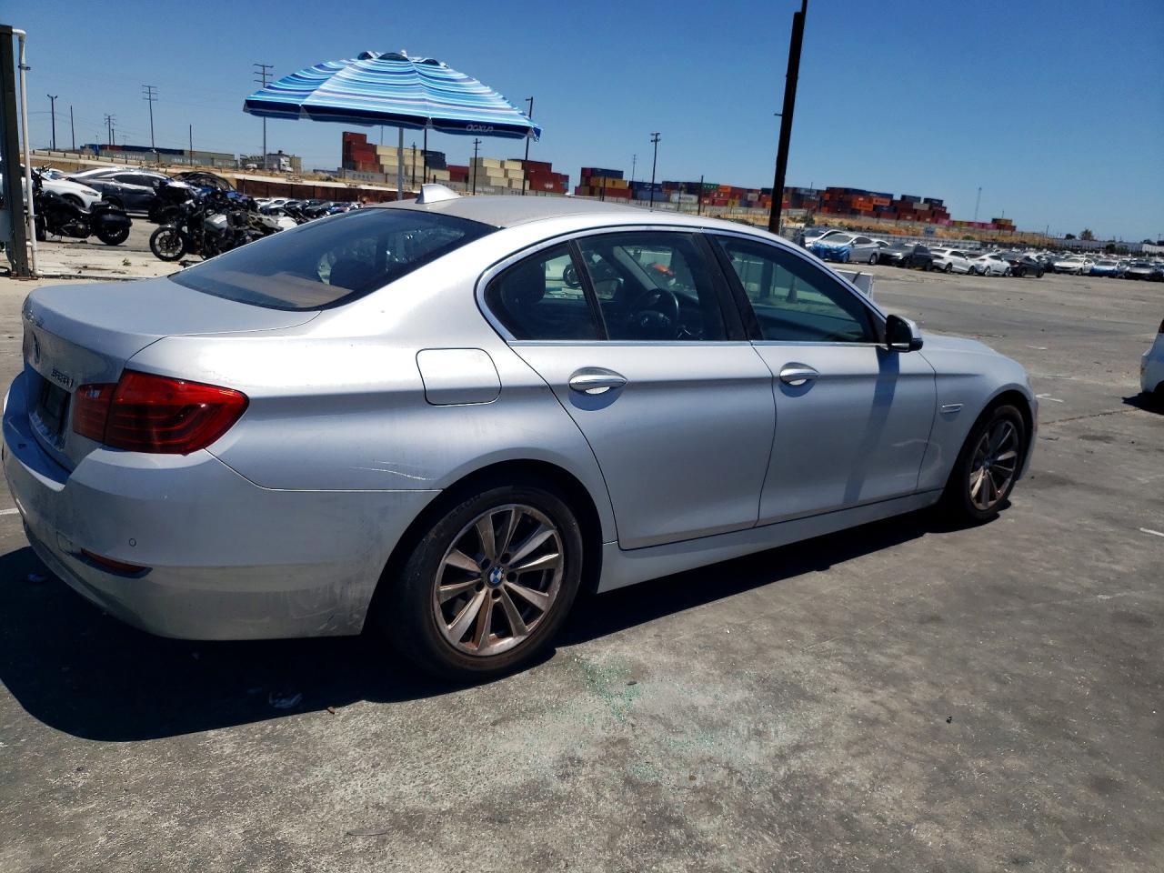2015 BMW 528 I - zdjęcie 3
