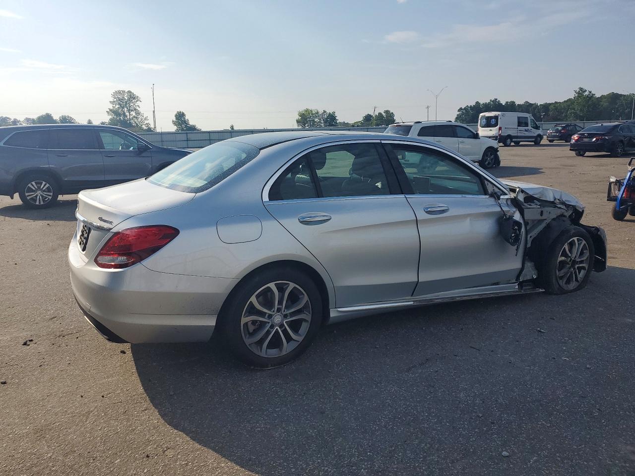 2017 Mercedes-Benz C 300 4Matic - zdjęcie 3