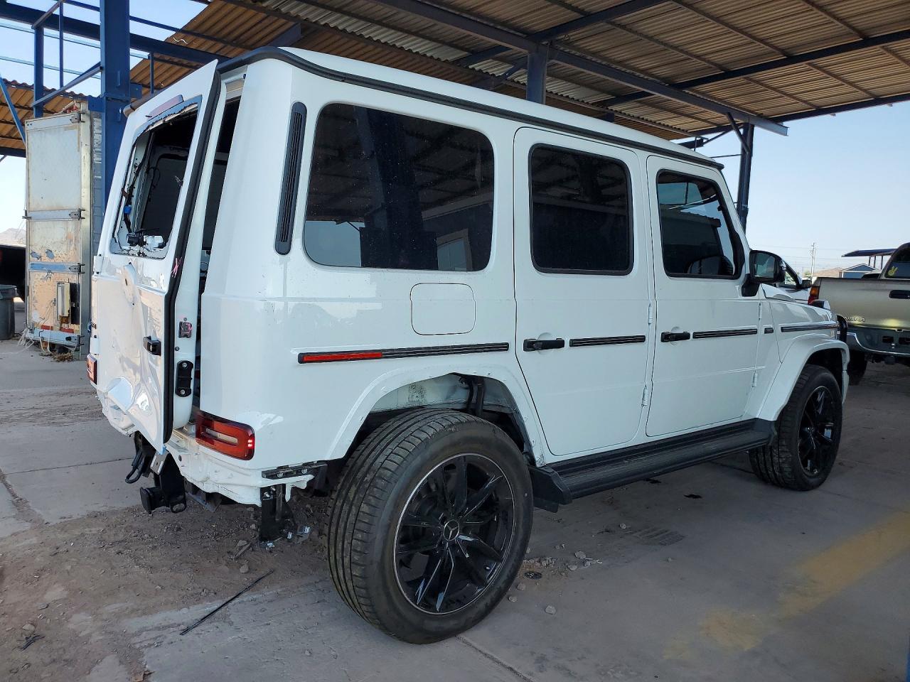 2025 Mercedes-Benz G 550 - zdjęcie 3