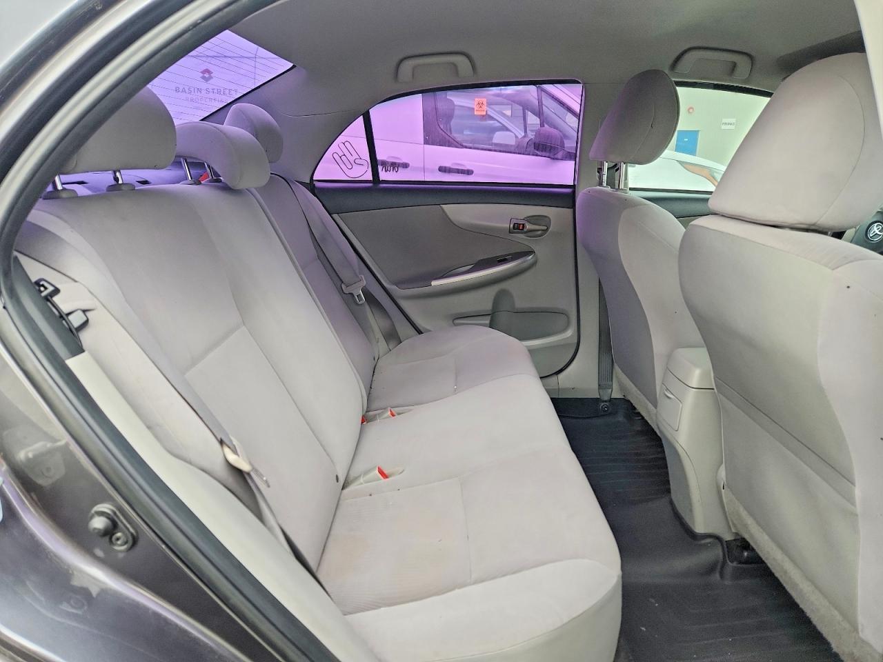 2013 Toyota Corolla Le - zdjęcie 10
