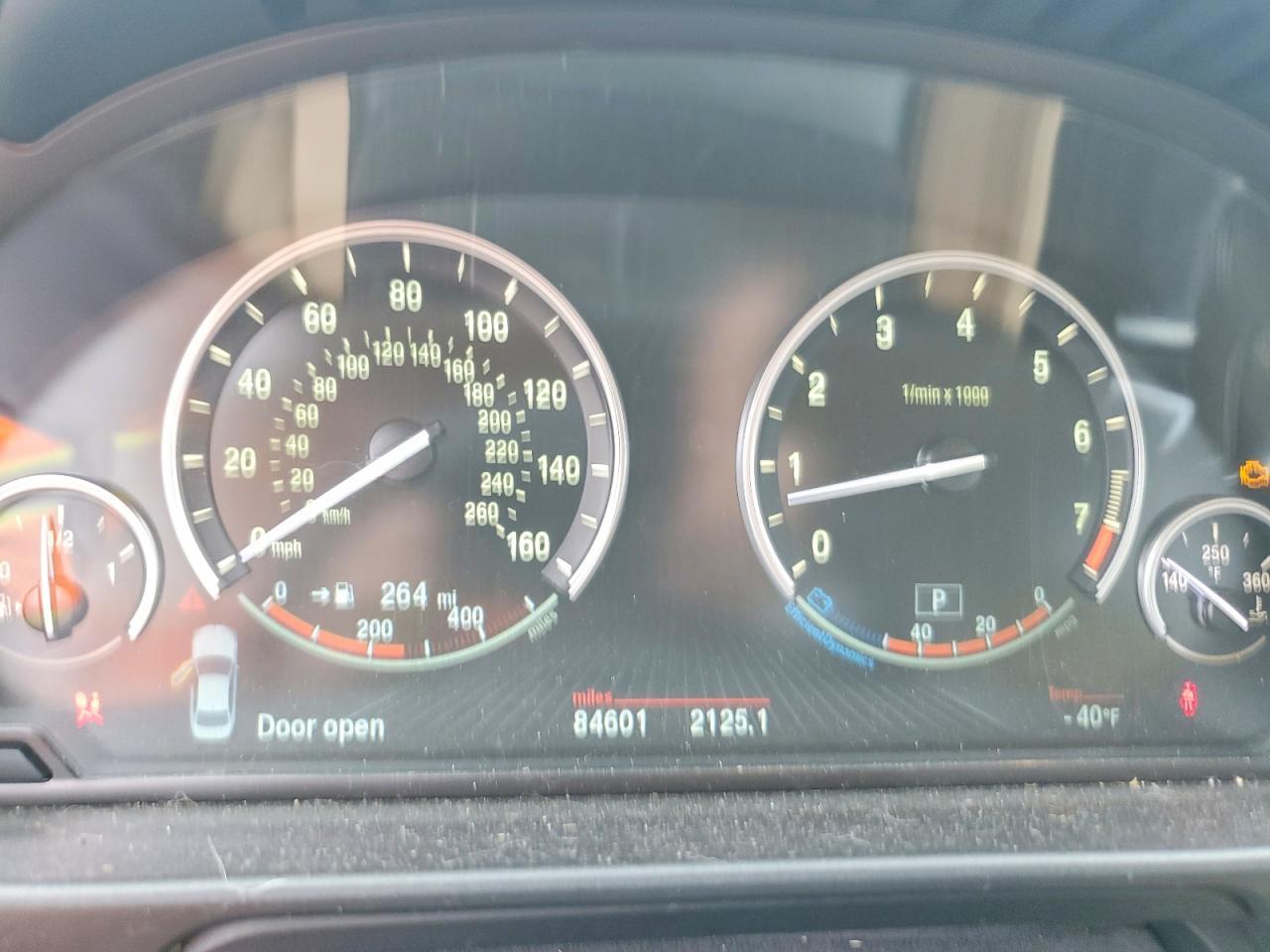 2014 BMW Seria 5 535i - zdjęcie 9