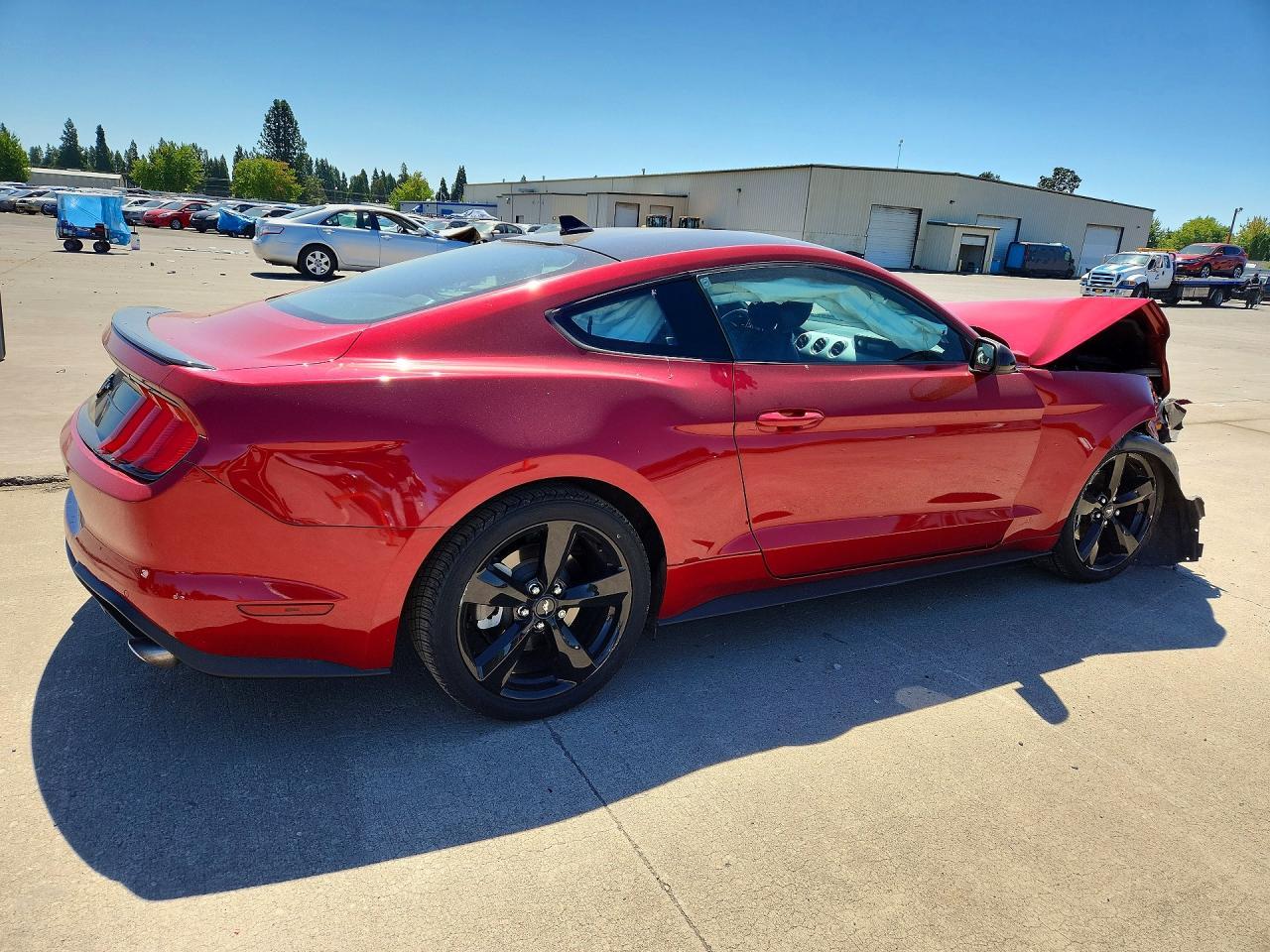 2021 Ford Mustang - zdjęcie 3