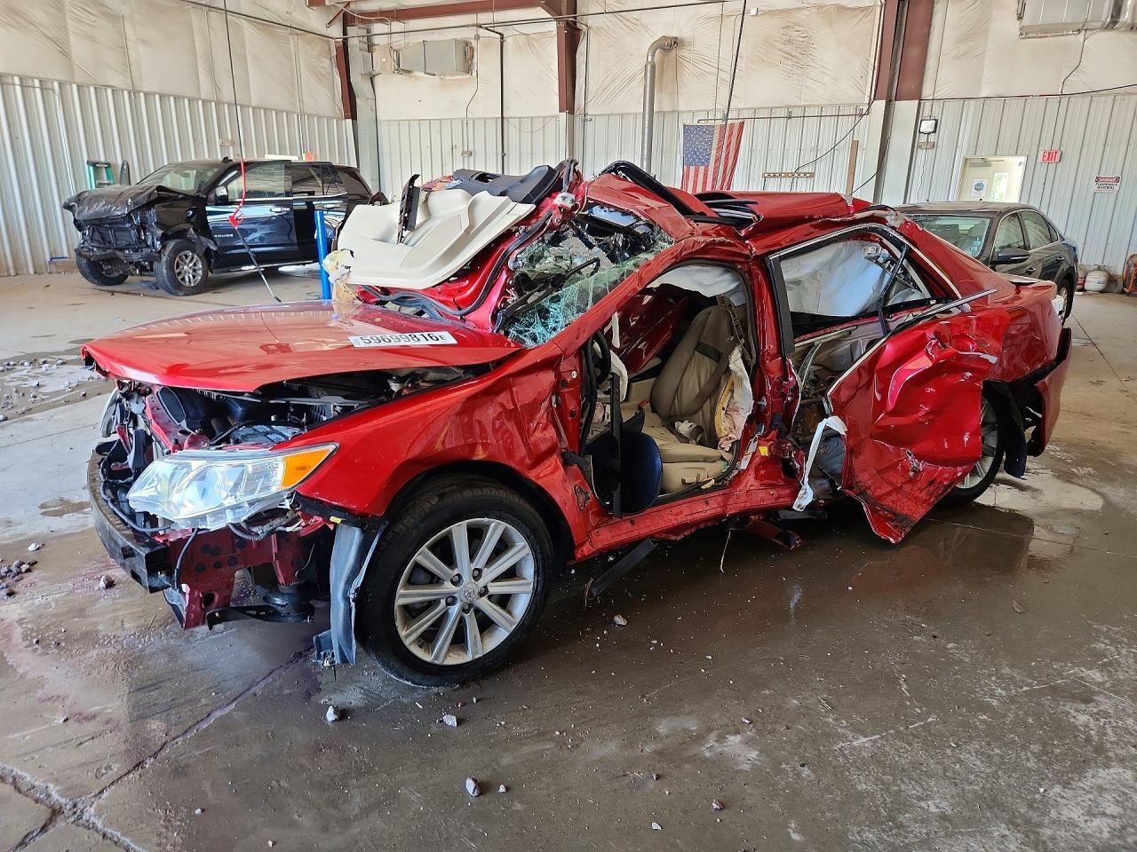 2013 Toyota Camry Xle - zdjęcie główne