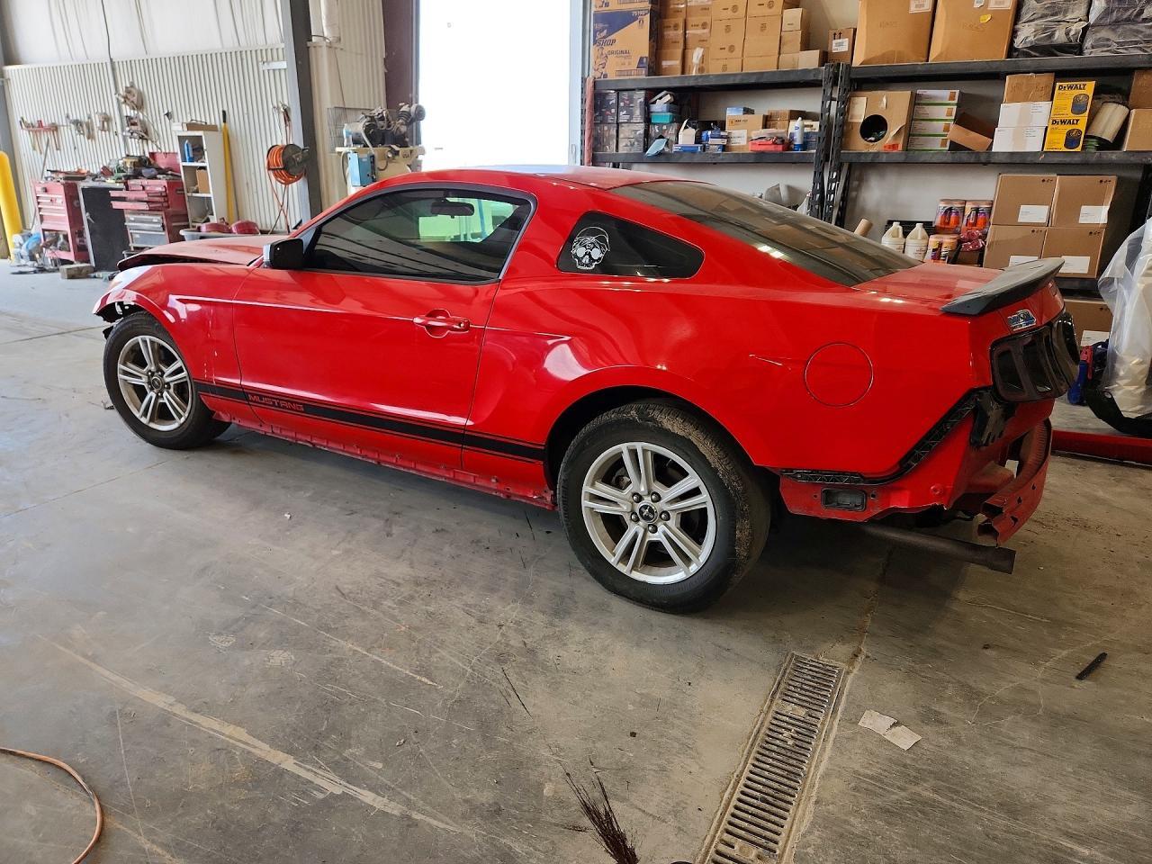 2013 Ford Mustang - zdjęcie 2
