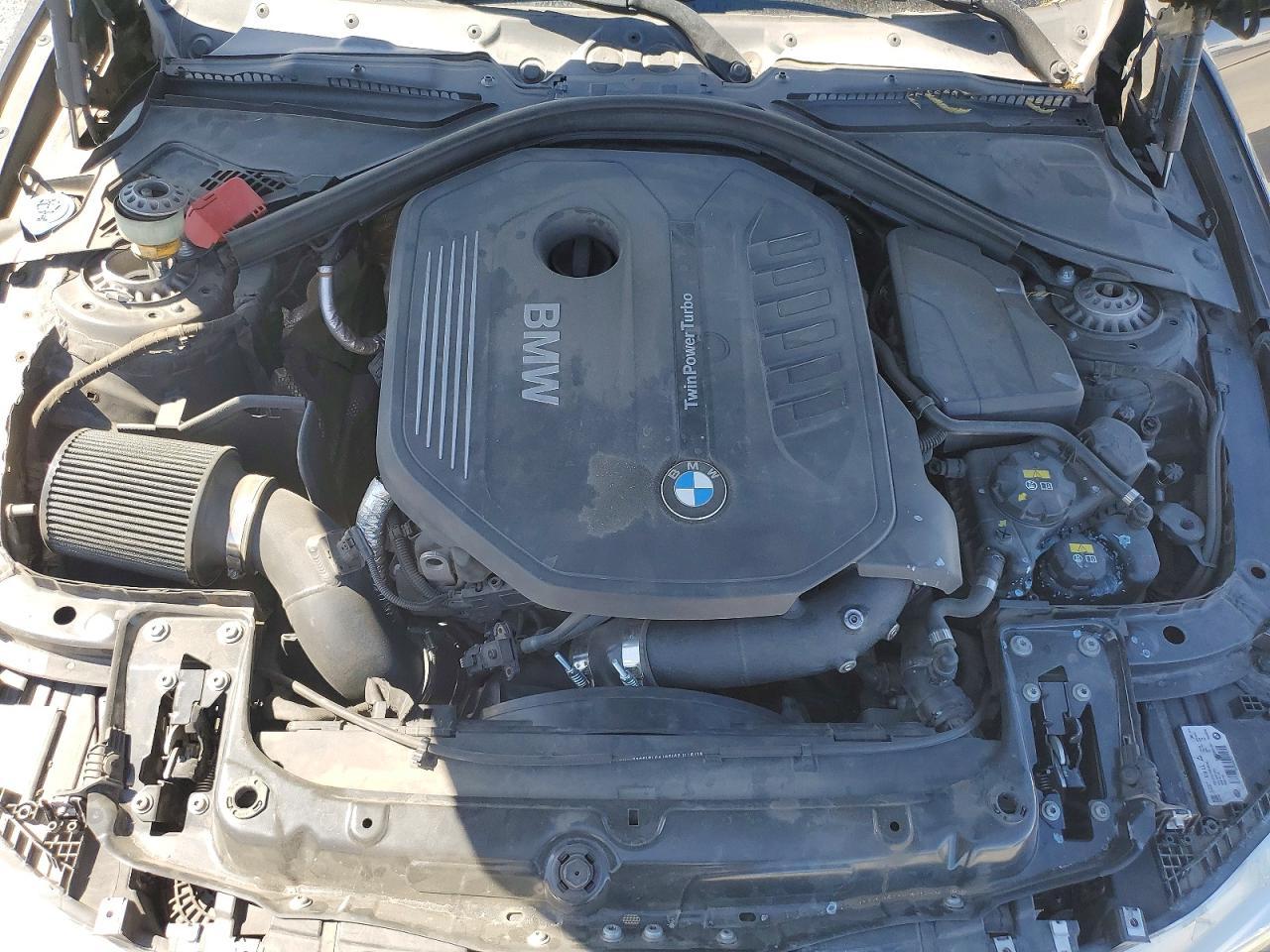 2016 BMW Seria 3 340i - zdjęcie 11