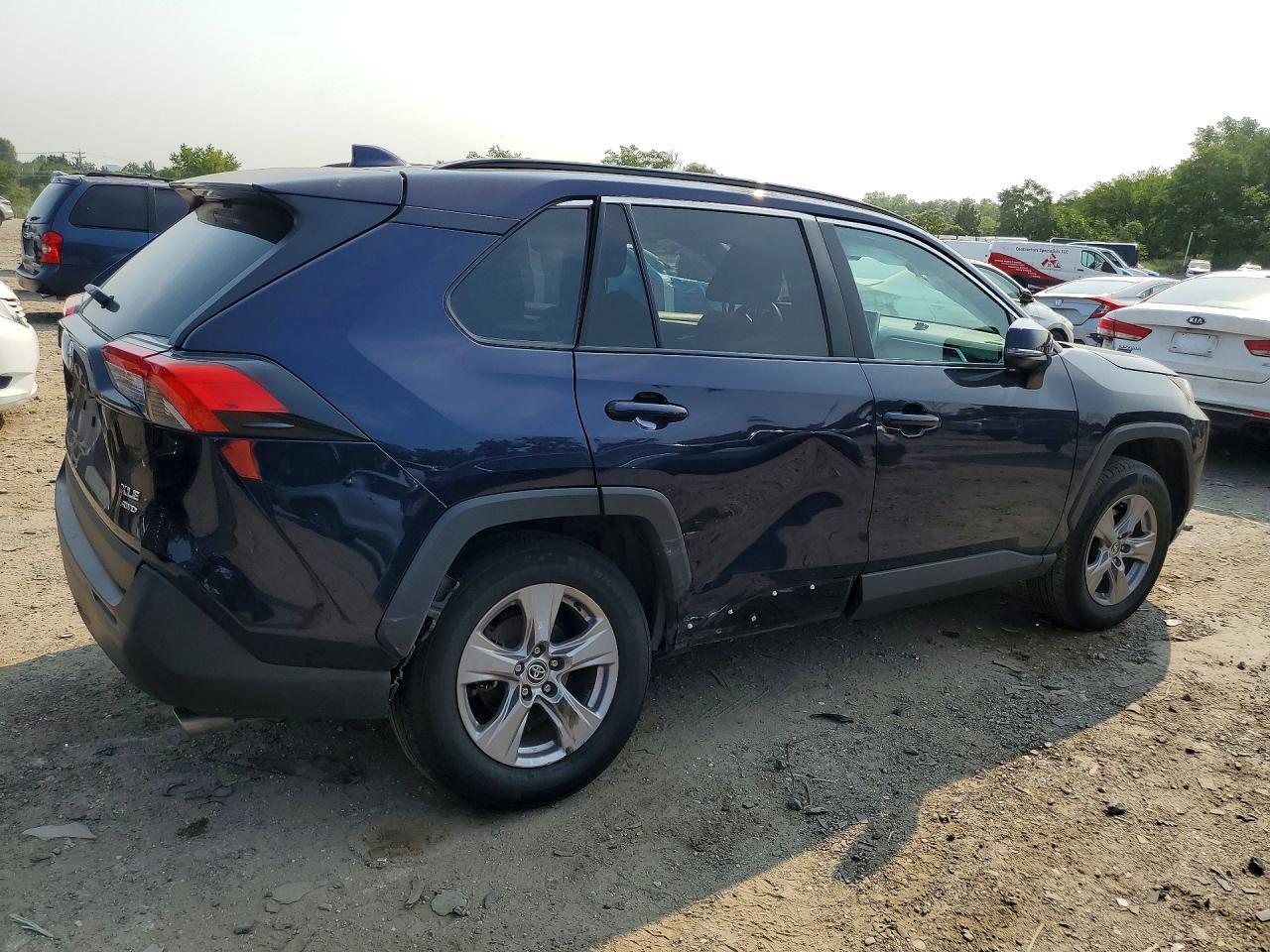 2025 Toyota Rav4 Xle - zdjęcie 3