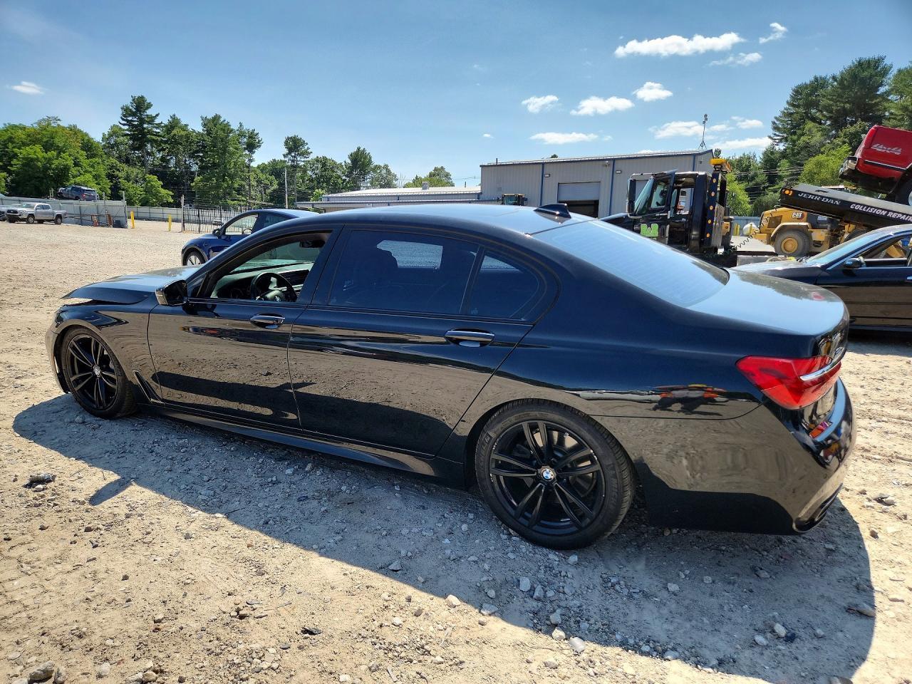 2019 BMW 740 Xi - zdjęcie 2