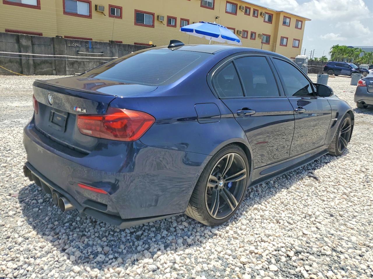 2016 BMW M3 - zdjęcie 3