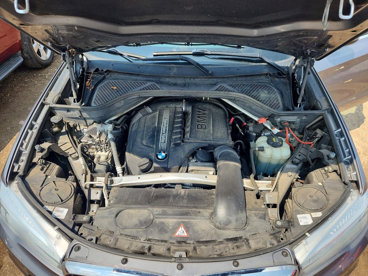 2016 BMW X5 xDrive35I - zdjęcie 12